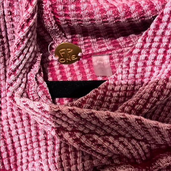 FP Movement by Free People Pink hoodie  Oversized waffle - Picture 2 of 4